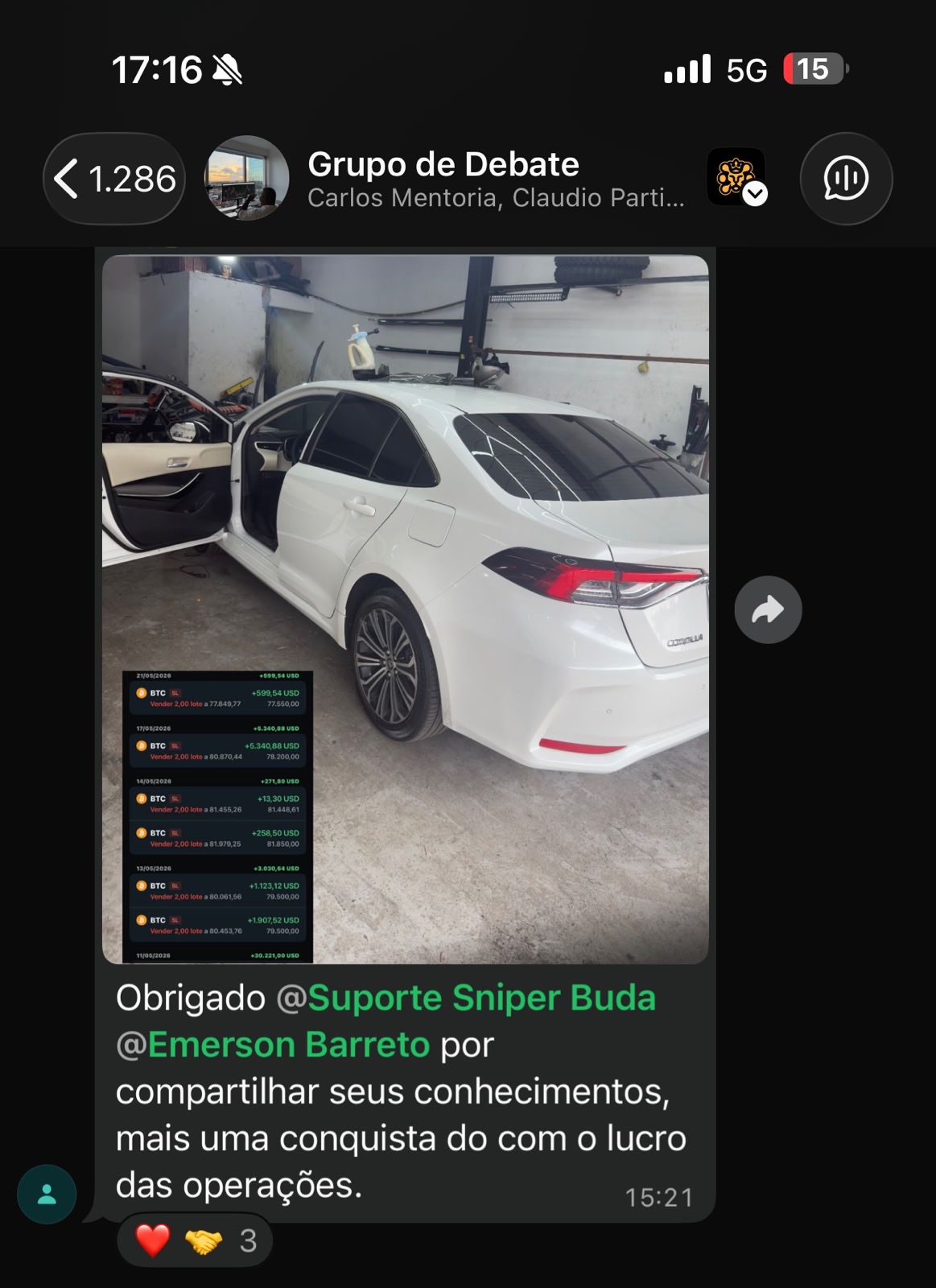 Aluno comemora conquista de carro com o lucro das operações